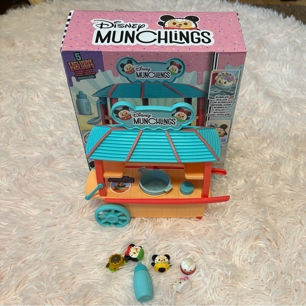 Disney Munchlings Dumpling Cart Playset [11-Pieces] Daisy Minnie Mickey Pluto